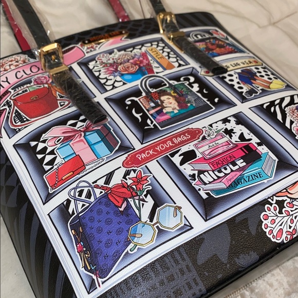 Stylish Nicole Lee Purse - Picture 6 of 9
